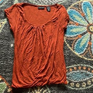 Rare New York & Company Rust Scoop Neck Short Sleeve Shirt